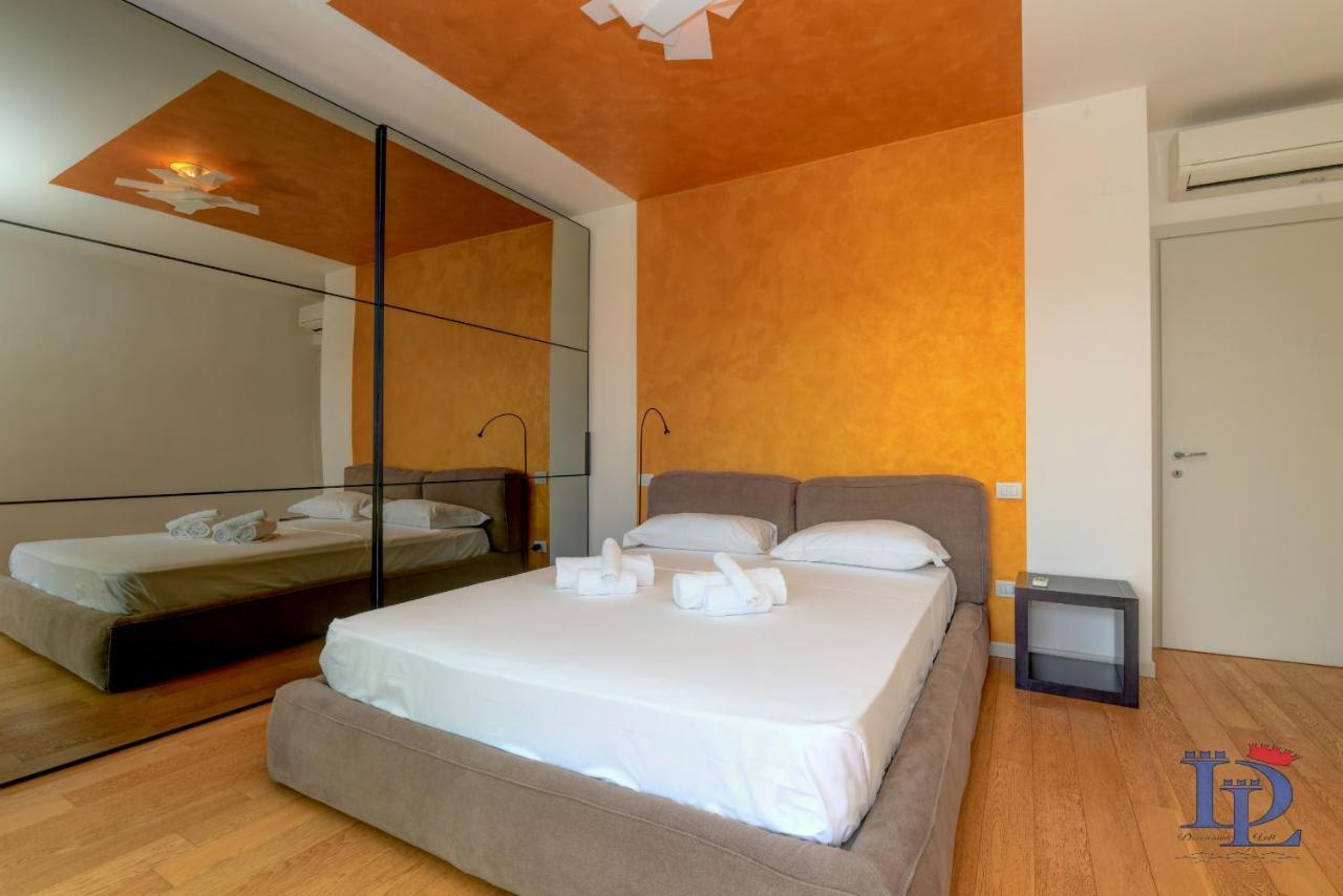 Desenzanoloft Official Partner Marriott Homes & Villas - Oscar Luxury Suite Ντεζεντσάνο ντελ Γκάρντα Εξωτερικό φωτογραφία